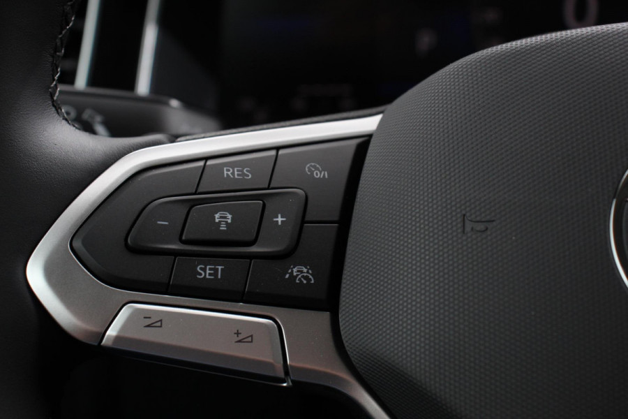 Volkswagen Polo 1.0 TSI DSG Style | Navigatie | Apple Carplay/Android Auto | Climate Control | Led | Lichtmetalen Velgen | Extra getint glas