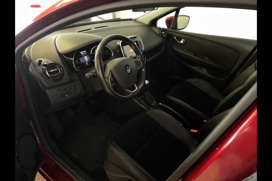 Renault Clio 0.9 TCe Intens AIRCO CLIMA NAVI CRUISE CAMERA LED HALF LEER PRIVACY GLAS PDVC VELGEN NIEUWSTAAT