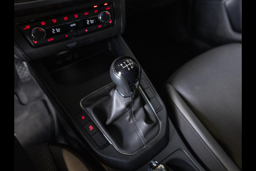 Seat Ibiza 1.0 TSI Style Business Intense / 95pk / Automatische klimaatregeling / Stoelverwarming / Cruise control /
