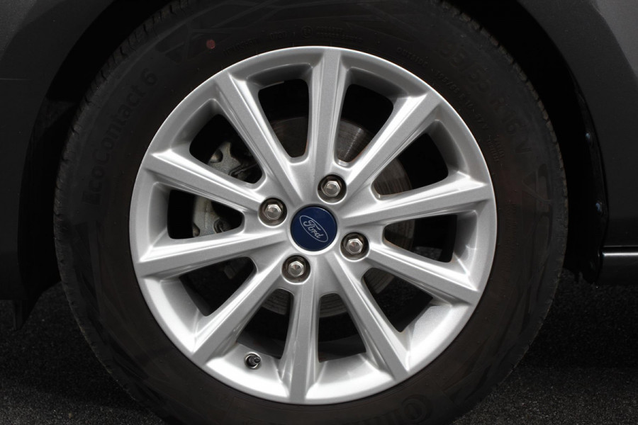 Ford Fiesta 1.0 EcoBoost 125pk Titanium | Navigatie | Apple Carplay/Android Auto | Parkeersensor achter | Cruise Control | Stoel-en stuurverwarming | Verwarmde voorruit | Climate Control