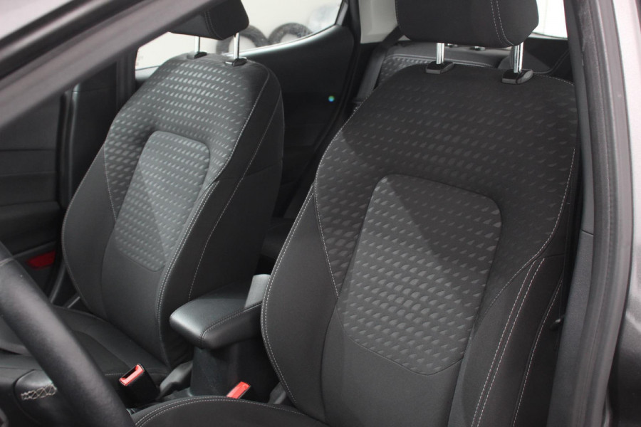 Ford Fiesta 1.0 EcoBoost 125pk Titanium | Navigatie | Apple Carplay/Android Auto | Parkeersensor achter | Cruise Control | Stoel-en stuurverwarming | Verwarmde voorruit | Climate Control