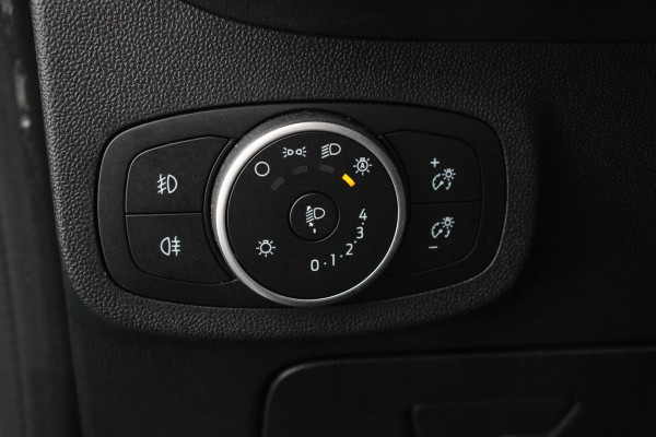 Ford Fiesta 1.0 EcoBoost 125pk Titanium | Navigatie | Apple Carplay/Android Auto | Parkeersensor achter | Cruise Control | Stoel-en stuurverwarming | Verwarmde voorruit | Climate Control