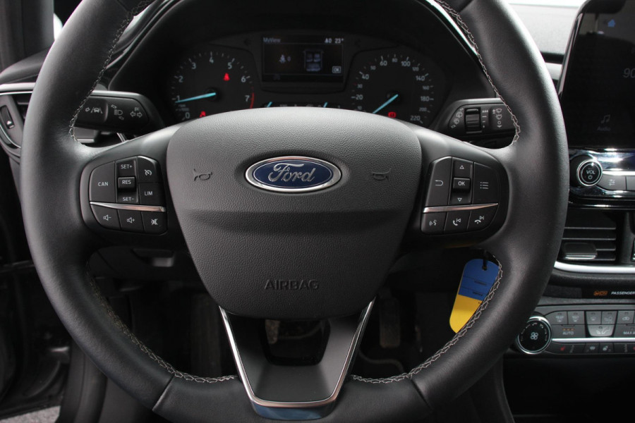 Ford Fiesta 1.0 EcoBoost 125pk Titanium | Navigatie | Apple Carplay/Android Auto | Parkeersensor achter | Cruise Control | Stoel-en stuurverwarming | Verwarmde voorruit | Climate Control