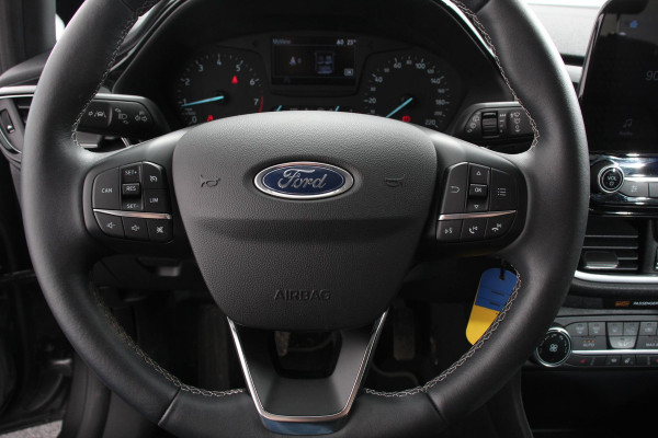 Ford Fiesta 1.0 EcoBoost 125pk Titanium | Navigatie | Apple Carplay/Android Auto | Parkeersensor achter | Cruise Control | Stoel-en stuurverwarming | Verwarmde voorruit | Climate Control