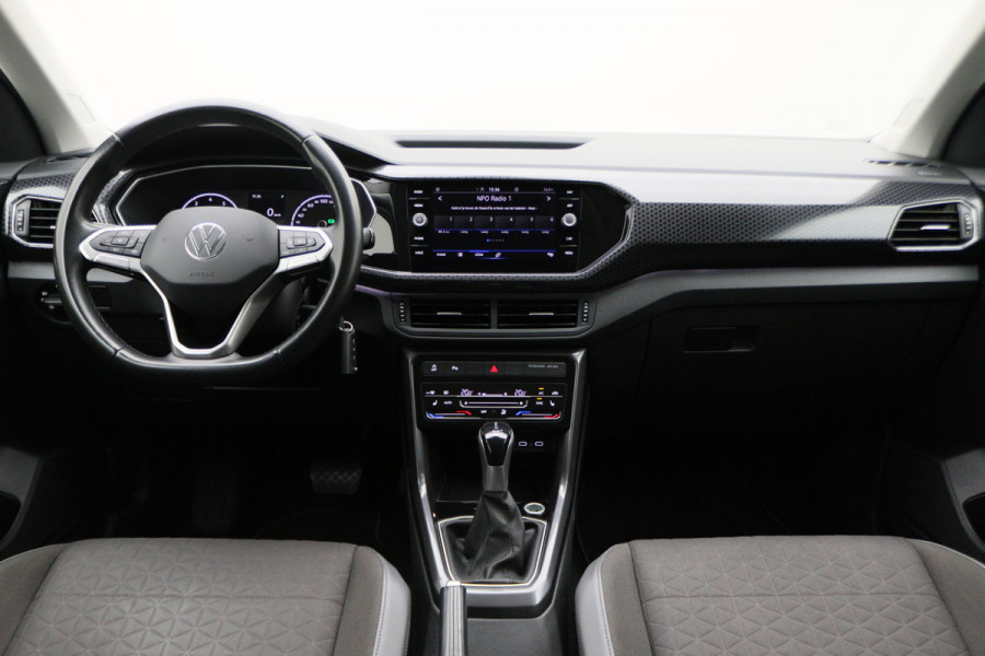Volkswagen T-Cross 1.0 TSI Style Automaat LED, Climate, Apple Carplay, Stoelverwarming, ACC, PDC