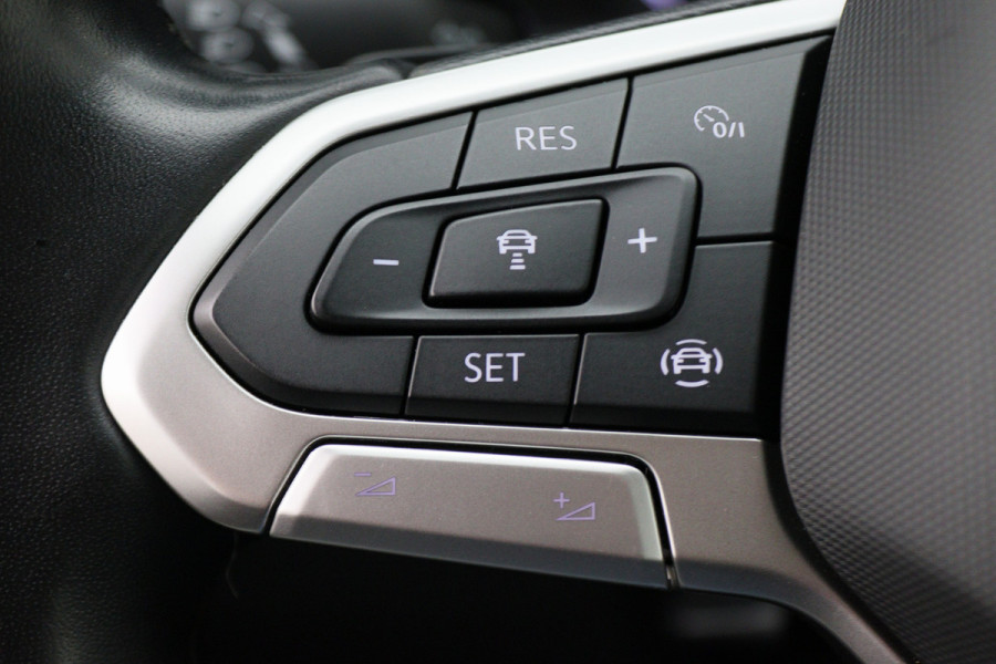 Volkswagen T-Cross 1.0 TSI Style Automaat LED, Climate, Apple Carplay, Stoelverwarming, ACC, PDC