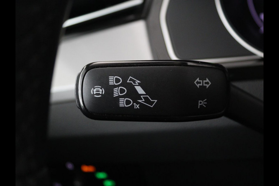 Volkswagen Passat 1.4 TSI PHEV GTE | Stoelverwarming | Camera | Adaptive cruise | Matrix LED | Massage | Carplay | Navigatie | Side Assist