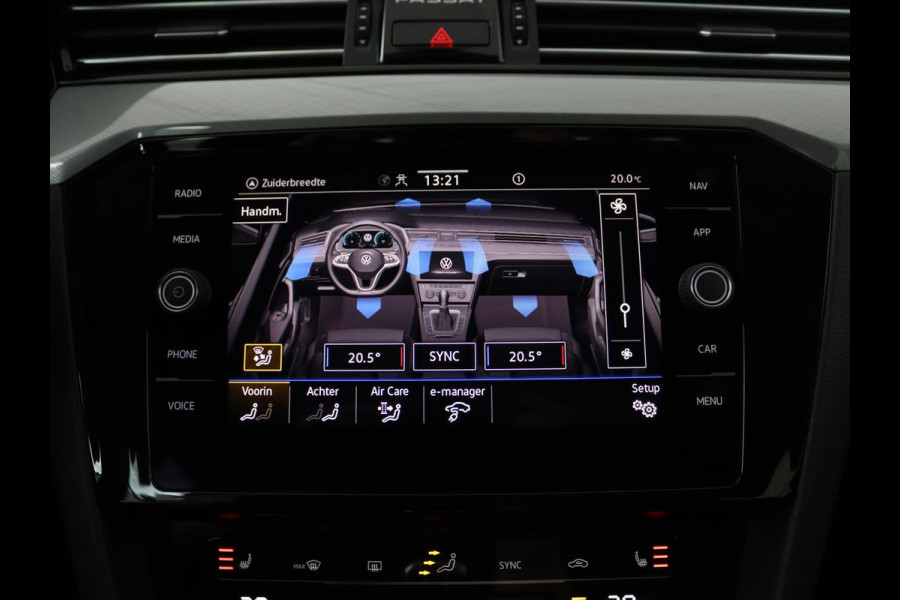 Volkswagen Passat 1.4 TSI PHEV GTE | Stoelverwarming | Camera | Adaptive cruise | Matrix LED | Massage | Carplay | Navigatie | Side Assist