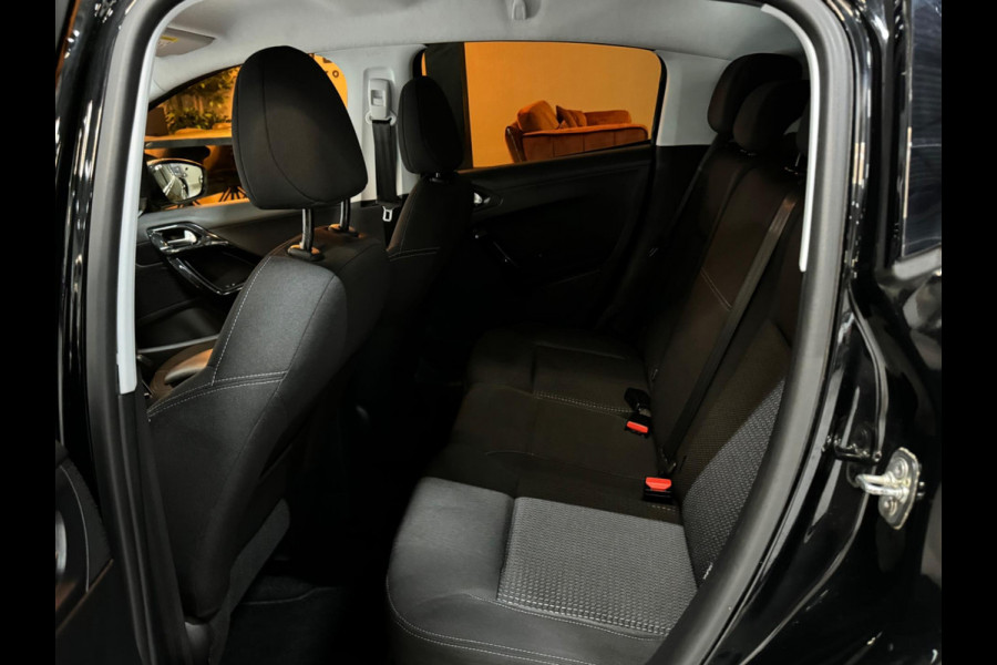 Peugeot 208 1.2 PureTech Allure Garantie Camera PDC Cruise Clima Navi LED Rijklaar
