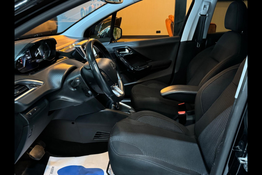 Peugeot 208 1.2 PureTech Allure Garantie Camera PDC Cruise Clima Navi LED Rijklaar