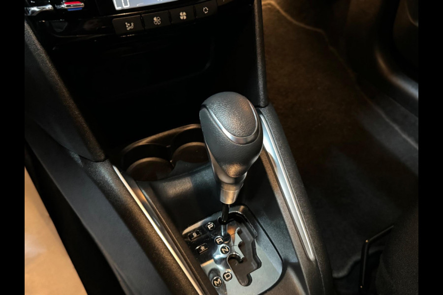 Peugeot 208 1.2 PureTech Allure Garantie Camera PDC Cruise Clima Navi LED Rijklaar
