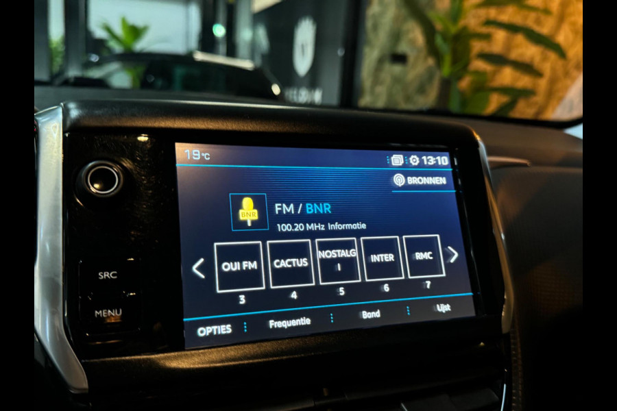 Peugeot 208 1.2 PureTech Allure Garantie Camera PDC Cruise Clima Navi LED Rijklaar