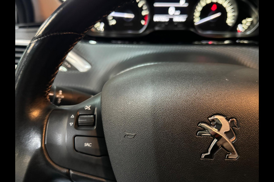 Peugeot 208 1.2 PureTech Allure Garantie Camera PDC Cruise Clima Navi LED Rijklaar