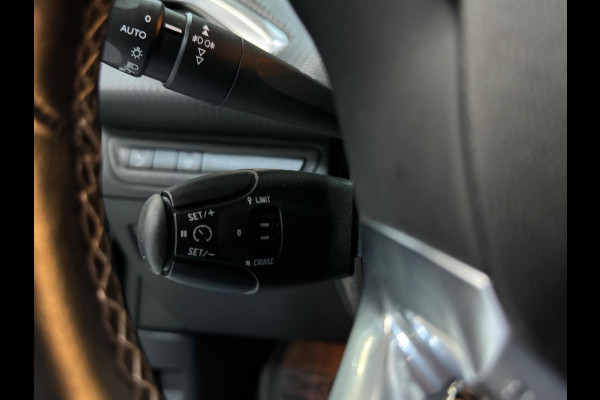 Peugeot 208 1.2 PureTech Allure Garantie Camera PDC Cruise Clima Navi LED Rijklaar