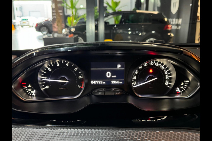 Peugeot 208 1.2 PureTech Allure Garantie Camera PDC Cruise Clima Navi LED Rijklaar