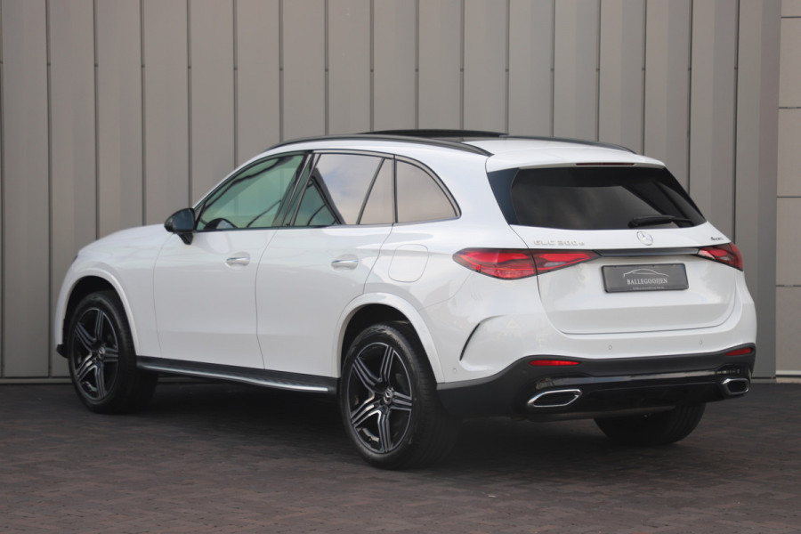Mercedes-Benz GLC 300e AMG 4-Matic | 313PK | Massage | Pano | Burmester | Digital-light | Sfeerverlichting | Distronic | Stoelkoeling | Air-balanc