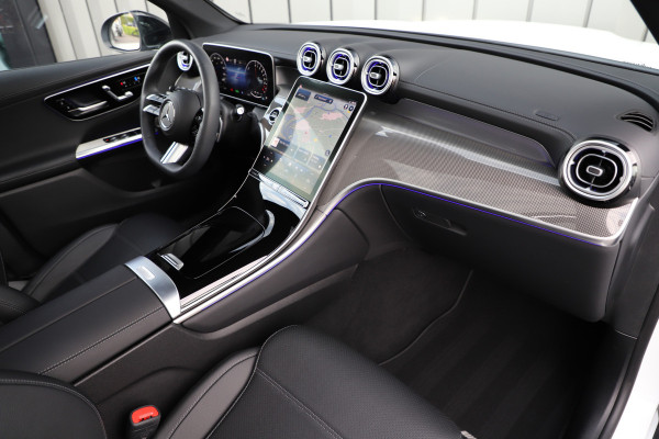 Mercedes-Benz GLC 300e AMG 4-Matic | 313PK | Massage | Pano | Burmester | Digital-light | Sfeerverlichting | Distronic | Stoelkoeling | Air-balanc