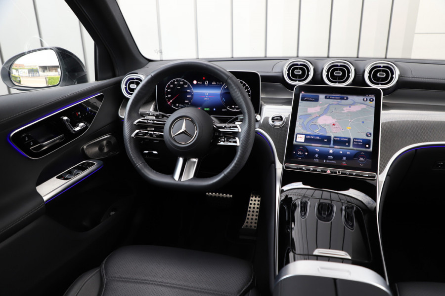 Mercedes-Benz GLC 300e AMG 4-Matic | 313PK | Massage | Pano | Burmester | Digital-light | Sfeerverlichting | Distronic | Stoelkoeling | Air-balanc