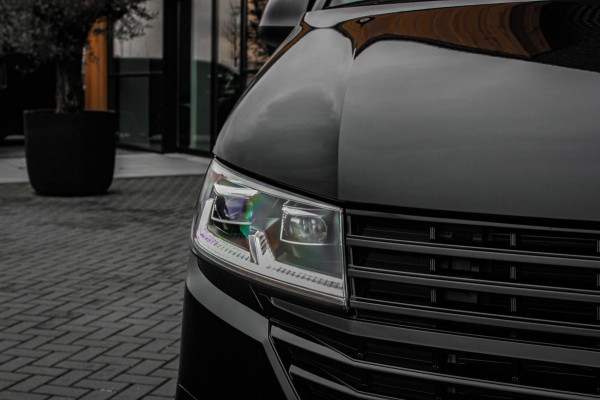 Volkswagen Transporter 2.0 TDI L2H1 150PK FULL BLACK / JB- EDITION / LEDEREN BEKLEDING / VERLAGINGSVEREN / APPLE CARPLAY / SPOILER