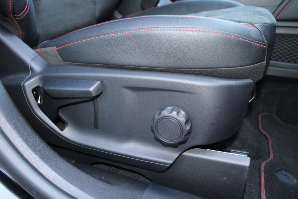 Ford Kuga 2.5 PHEV ST-Line X | Trekhaak | Navigatie | BLIS | Camera | B&O