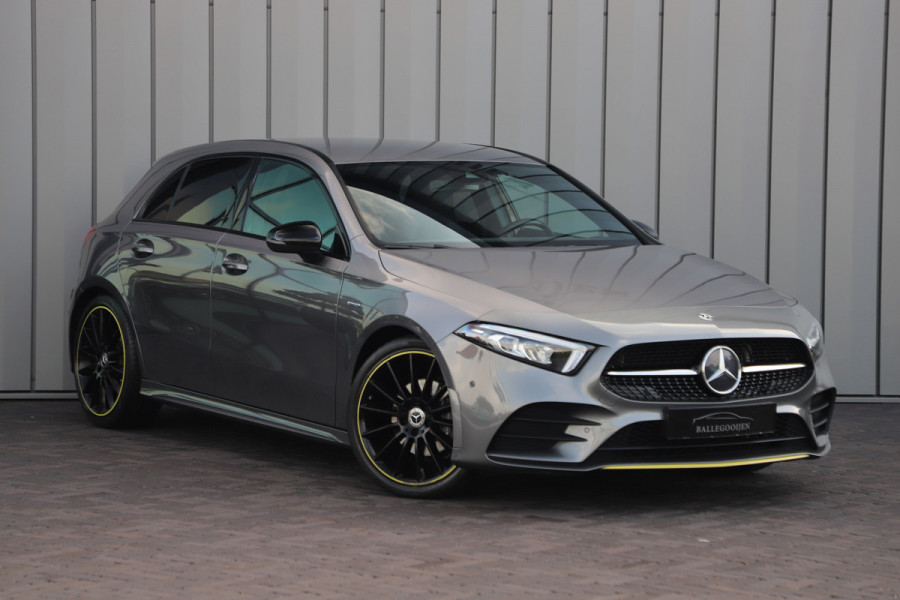 Mercedes-Benz A-Klasse 200 AMG Edition 1 | 163PK | Sfeerverlichting | Led | Widescreen | Stoelverwarming | Pdc | Cruise-control | 2018.