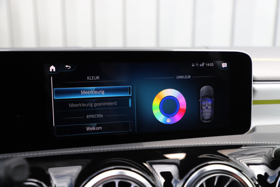 Mercedes-Benz A-Klasse 200 AMG Edition 1 | 163PK | Sfeerverlichting | Led | Widescreen | Stoelverwarming | Pdc | Cruise-control | 2018.