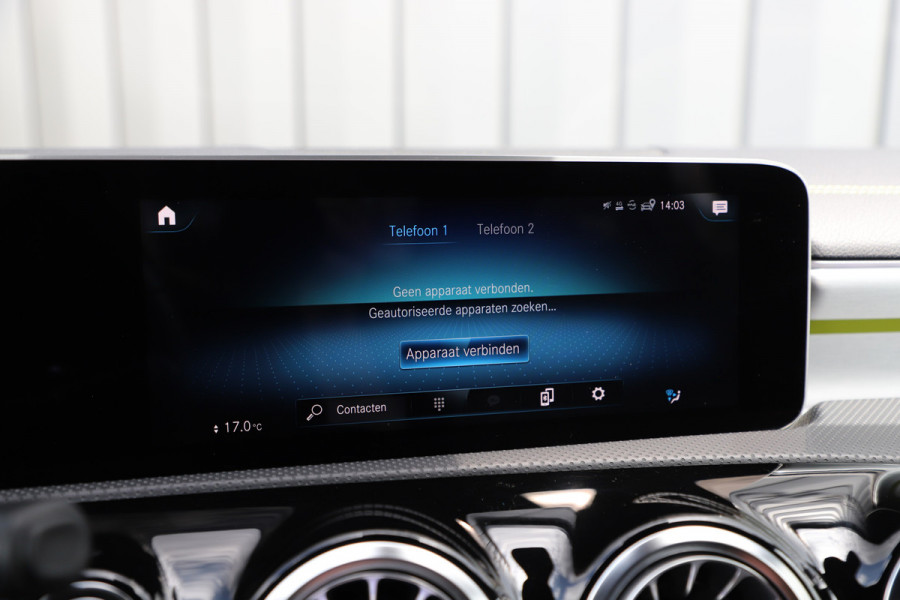 Mercedes-Benz A-Klasse 200 AMG Edition 1 | 163PK | Sfeerverlichting | Led | Widescreen | Stoelverwarming | Pdc | Cruise-control | 2018.