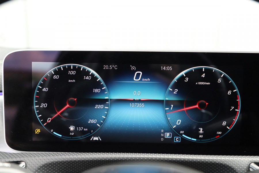 Mercedes-Benz A-Klasse 200 AMG Edition 1 | 163PK | Sfeerverlichting | Led | Widescreen | Stoelverwarming | Pdc | Cruise-control | 2018.