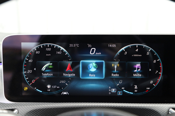 Mercedes-Benz A-Klasse 200 AMG Edition 1 | 163PK | Sfeerverlichting | Led | Widescreen | Stoelverwarming | Pdc | Cruise-control | 2018.