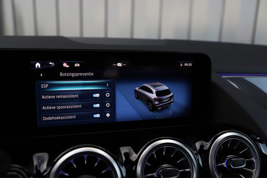 Mercedes-Benz GLA 250e AMG Aut8 | 218PK | Pano | Memory | Burmester | Keyles-go | Sfeerverlichting | Distronic | Multibeam | Stoelverw. | 2024.