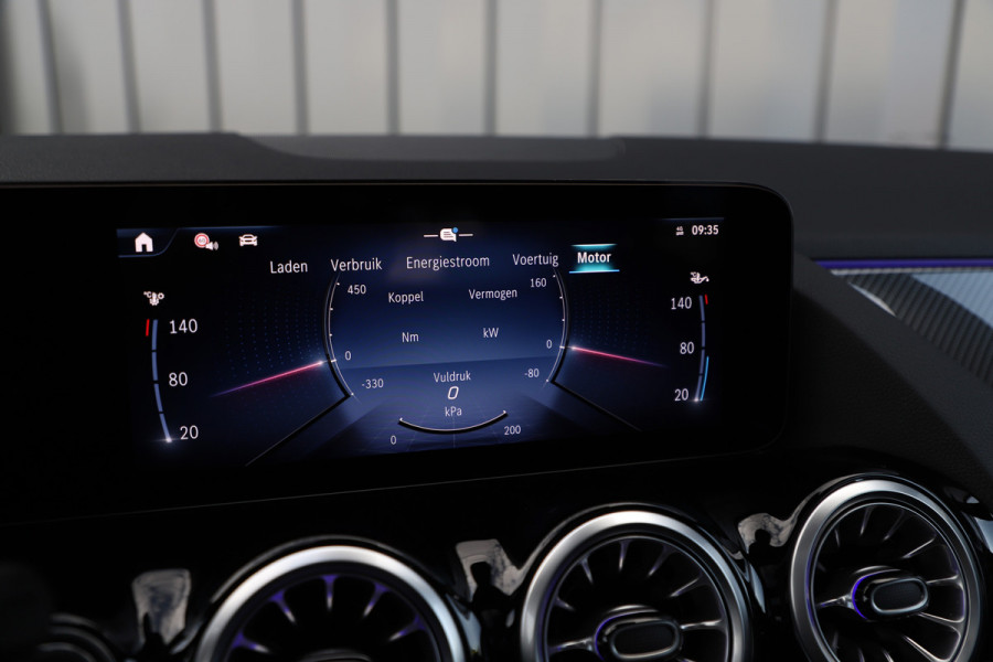 Mercedes-Benz GLA 250e AMG Aut8 | 218PK | Pano | Memory | Burmester | Keyles-go | Sfeerverlichting | Distronic | Multibeam | Stoelverw. | 2024.