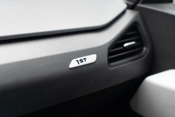 Volkswagen ID.3 First Plus 58 kWh |204PK|Carplay|Adaptive|Camera|