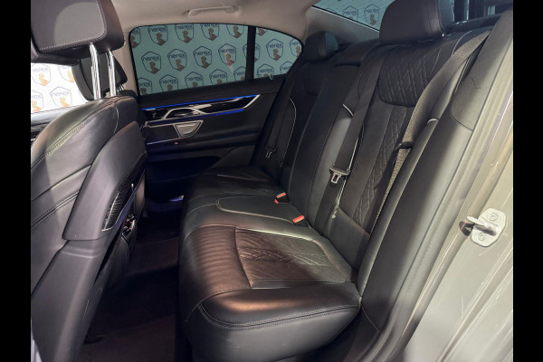 BMW 7 Serie 745e High Executive | Chrome delete | Pano | H&K | Softclose | Stoelverkoeling