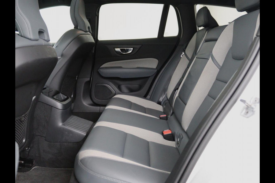Volvo V60 2.0 T6 Recharge AWD R Design | Panoramadak | Trekhaak | Stoel & stuurverwarming | Carplay | Navigatie | Full LED