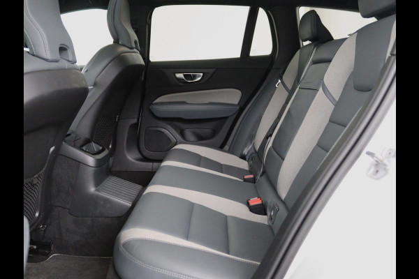 Volvo V60 2.0 T6 Recharge AWD R Design | Panoramadak | Trekhaak | Stoel & stuurverwarming | Carplay | Navigatie | Full LED