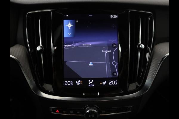 Volvo V60 2.0 T6 Recharge AWD R Design | Panoramadak | Trekhaak | Stoel & stuurverwarming | Carplay | Navigatie | Full LED