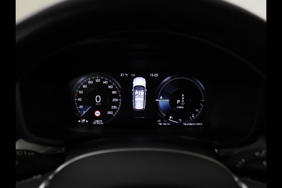 Volvo V60 2.0 T6 Recharge AWD R Design | Panoramadak | Trekhaak | Stoel & stuurverwarming | Carplay | Navigatie | Full LED