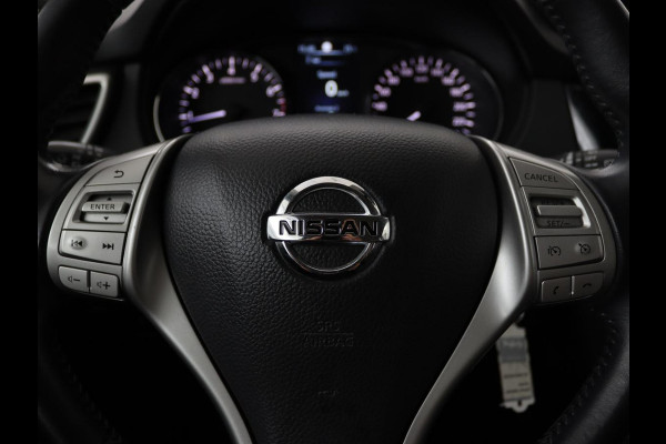 Nissan QASHQAI 1.2 Acenta | Stoelverwarming | Trekhaak | Camera | Navigatie | Climate control | Cruise control | Bluetooth