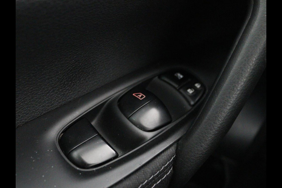Nissan QASHQAI 1.2 Acenta | Stoelverwarming | Trekhaak | Camera | Navigatie | Climate control | Cruise control | Bluetooth