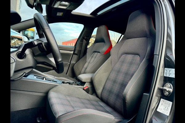 Volkswagen Golf 2.0 TSI GTI Pano/H&K/HuD/Matrix