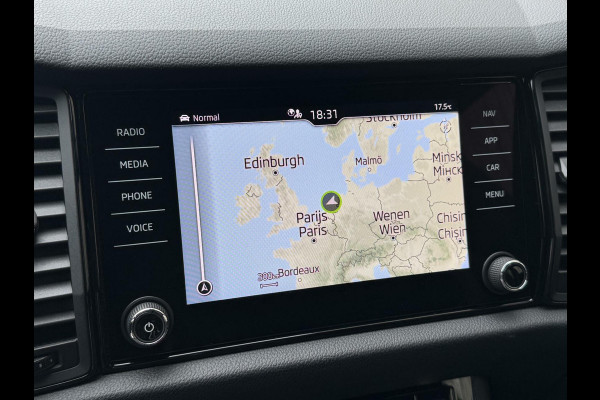 Škoda Kodiaq 1.5 TSI Sportline Automaat | Trekhaak uitklapbaar | Navigatiesysteem | Stoelverwarming | Stuurverwarming | Getint glas | Cruise