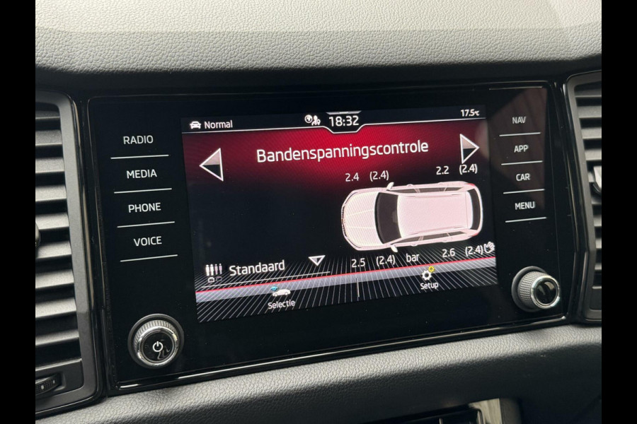 Škoda Kodiaq 1.5 TSI Sportline Automaat | Trekhaak uitklapbaar | Navigatiesysteem | Stoelverwarming | Stuurverwarming | Getint glas | Cruise