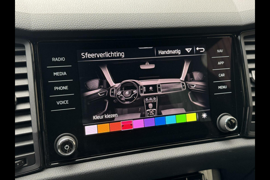 Škoda Kodiaq 1.5 TSI Sportline Automaat | Trekhaak uitklapbaar | Navigatiesysteem | Stoelverwarming | Stuurverwarming | Getint glas | Cruise