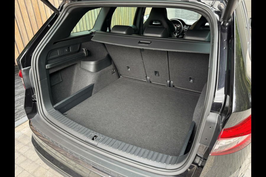 Škoda Kodiaq 1.5 TSI Sportline Automaat | Trekhaak uitklapbaar | Navigatiesysteem | Stoelverwarming | Stuurverwarming | Getint glas | Cruise
