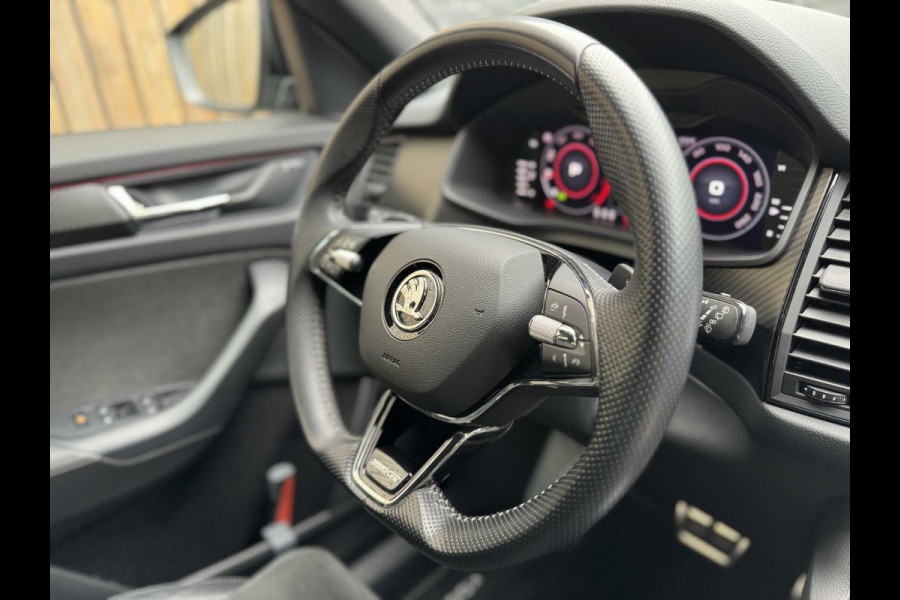 Škoda Kodiaq 1.5 TSI Sportline Automaat | Trekhaak uitklapbaar | Navigatiesysteem | Stoelverwarming | Stuurverwarming | Getint glas | Cruise