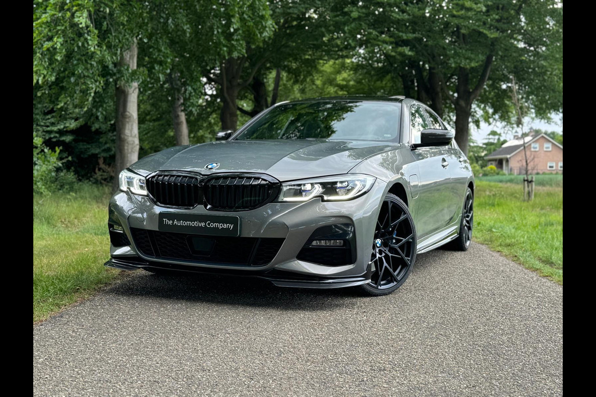 BMW 3-serie 330e M Performance Carbon/Individueel/Laser/Hud/H&K