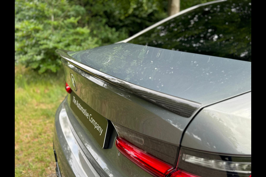 BMW 3-serie 330e M Performance Carbon/Individueel/Laser/Hud/H&K