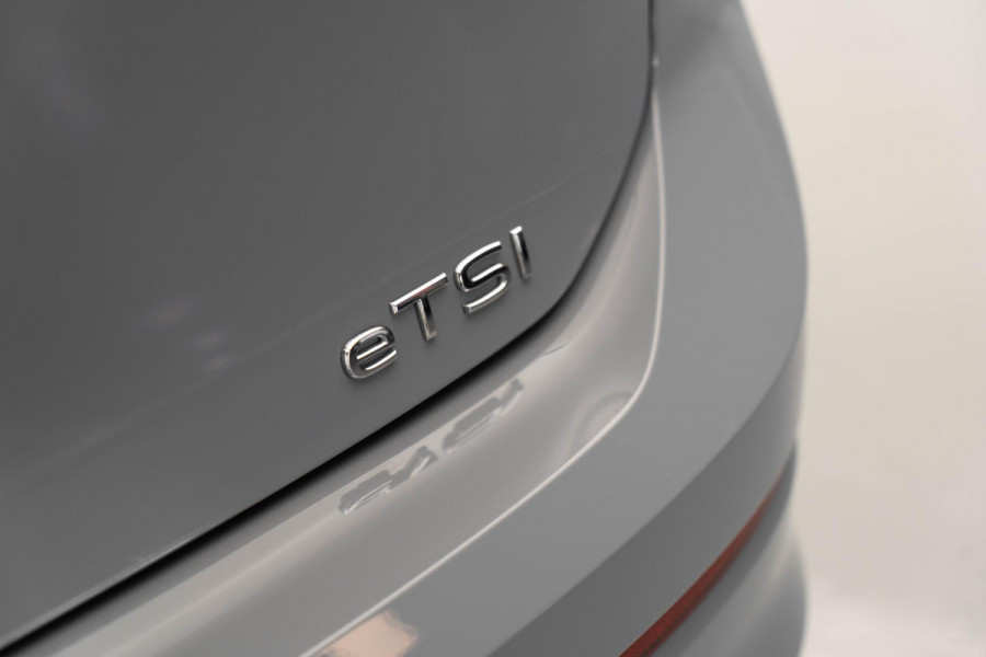 Volkswagen Golf 1.5 eTSI R-Line Business |3x R-Line|Pano|Ambient|VOLL|