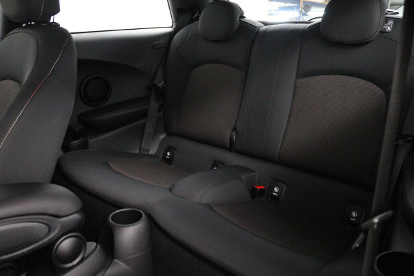 MINI Mini 1.5 Cooper Pepper Business (NAVIGATIE, CLIMA, STUURBEDIENING, MULTIMEDIA)