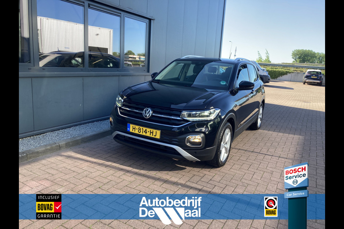 Volkswagen T-Cross 1.0 TSi 115pk Style LED/CARPLAY/NAVI/PDC/TREKHAAK/WINTERPACK Volkswagen T-Cross 1.0 TSi 115pk Style LED/CARPLAY/NAVI/PDC/TREKHAAK/WINTERPACK